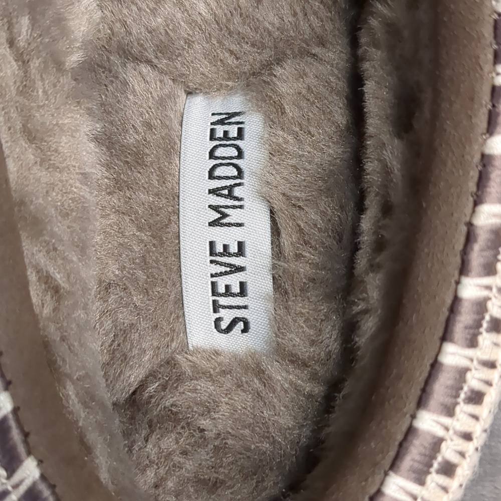 Steve Madden Tan Embellished Mules - Picture 14 of 16